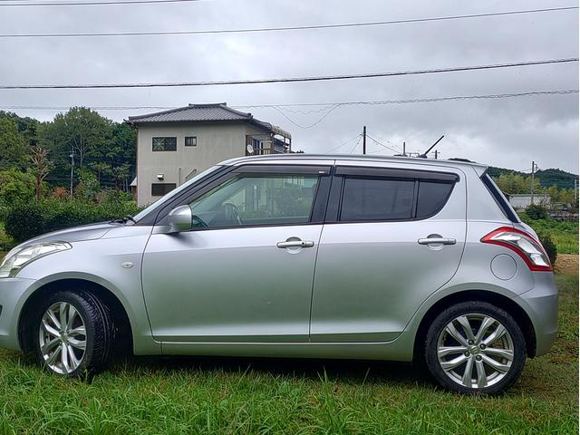 スイフト XG 5速マニュアル RS16インチアルミホイル チタンフェイスマフラー スマートキー スタッドレスタイヤセット オプションレイズアルミホイル(5枚目)