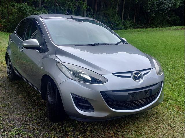 デミオ 15C 5速マニュアル LEDヘッドライト 14インチアルミホイル スタッドレスタイヤセット オプションレイズアルミホイルセット(6枚目)