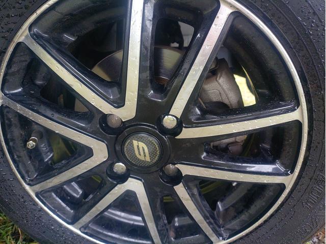 デミオ 15C 5速マニュアル LEDヘッドライト 14インチアルミホイル スタッドレスタイヤセット オプションレイズアルミホイルセット(19枚目)