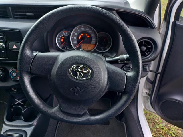 ヴィッツ ＧＲスポーツ　レーシングＰＫＧ　ダッシュ貫通式ロールゲージ　ＴＲＤサスペンション　ロースチールブレーキ　１５インチアルミホイル　シバタイヤ　ＴＲＤスポーツマフラー　トヨタ純正ナビ　ＥＴＣ　スタッドレスタイヤセット（25枚目）