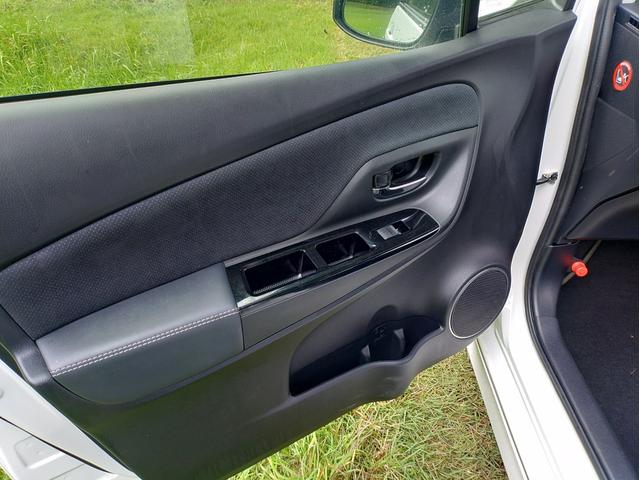 ヴィッツ GRスポーツ 新品シバタイヤ WORKアルミホイル LEDヘッドライト 純正ナビ GRスポーツシート スマートキー オプション ブレーキチューニング フジツボマフラー交換 スタッドレスタイヤセット(31枚目)