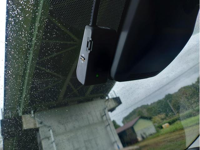 ヴィッツ GRスポーツ 新品シバタイヤ WORKアルミホイル LEDヘッドライト 純正ナビ GRスポーツシート スマートキー オプション ブレーキチューニング フジツボマフラー交換 スタッドレスタイヤセット(34枚目)