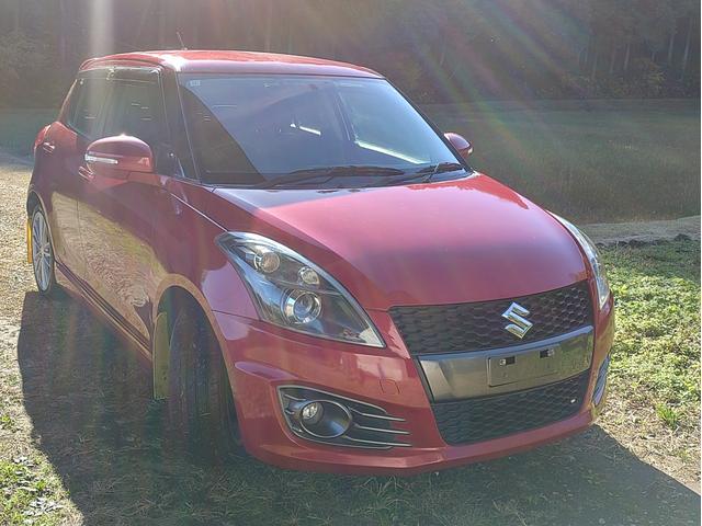 スイフトスポーツ ベースグレード　１３５馬力　ディスチャージヘッドライト　ポテンザＲＥ００４　ナビ　バックカメラ　ＥＴＣ　オプションブレーキチューニング　フジツボ技研マフラー　スタッドレスタイヤセット（7枚目）