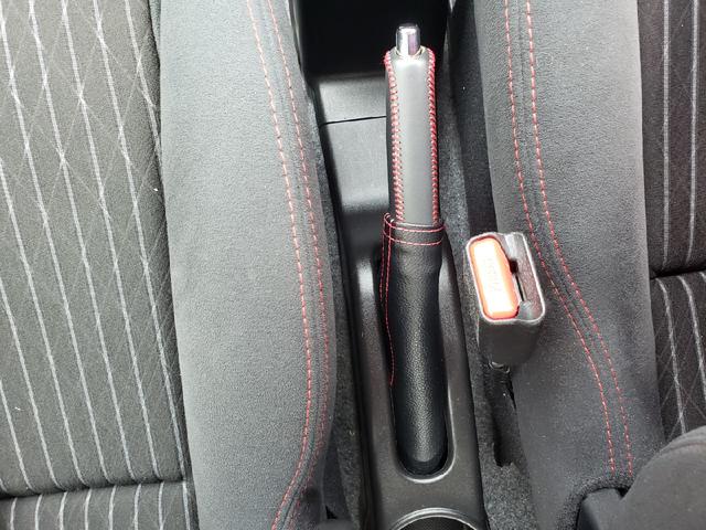 アルトワークス ベースグレード　盗難防止　Ｓキー　ＶＳＡ　キーフリ　Ｗエアバック　ＡＵＴＯエアコン　エアＢ　パワステ　ＡＢＳ付　衝突安全ボディ　パワーウィンドゥ（34枚目）