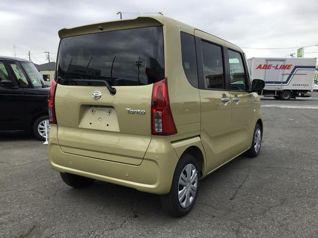 タント Ｘ　【届出済未使用車】マット・バイザーなし　オーディオレス　両側スライド・片側電動　クリアランスソナー　衝突被害軽減システム　オートライト　スマートキー　アイドリングストップ　電動格納ミラー　シートヒータ（16枚目）