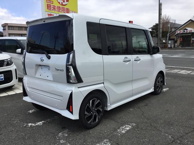 タント カスタムＸ　【届出済未使用車】マット・バイザーなし　オーディオレス　両側電動スライド　クリアランスソナ　衝突被害軽減システム　ＬＥＤヘッドランプ　スマートキー　アイドリングストップ　シートヒータ　盗難防止システム（15枚目）