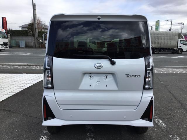 タント カスタムＸ　【届出済未使用車】マット・バイザーなし　オーディオレス　両側電動スライド　クリアランスソナ　衝突被害軽減システム　ＬＥＤヘッドランプ　スマートキー　アイドリングストップ　シートヒータ　盗難防止システム（16枚目）