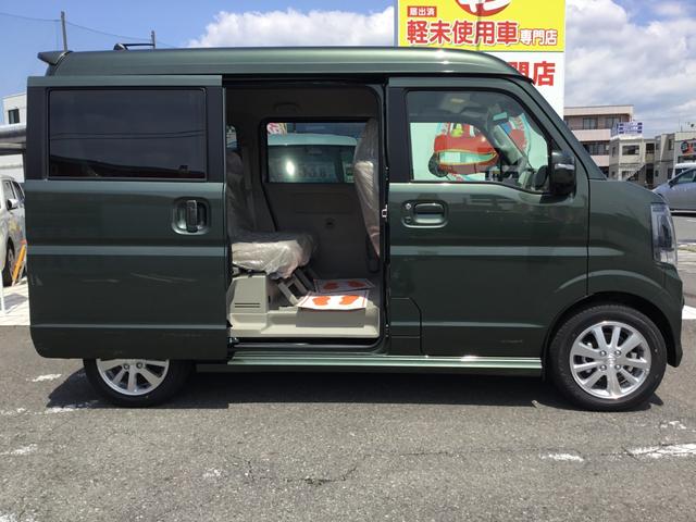 エブリイワゴン ＰＺターボ　【届出済未使用車】マット・バイザーなし　ディスプレイオーディオ　バックカメラ　両側電動スライド　クリアランスソナー　レーンアシスト　衝突被害軽減システム　オートライト　ＬＥＤヘッドランプ　スマートキー（46枚目）