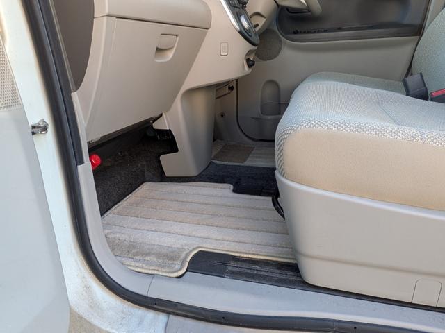 タント Ｘ　ＳＡ　バックカメラ　片側電動スライドドア　ナビ　衝突被害軽減システム　オートライト　スマートキー　アイドリングストップ　電動格納ミラー　ベンチシート　ＣＶＴ　盗難防止システム　ＡＢＳ　ＥＳＣ（32枚目）