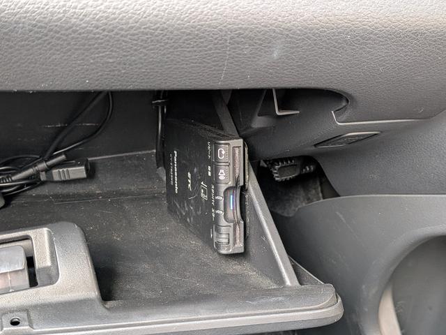 ワゴンＲ ＦＡ　ドライブレコーダー　ＥＴＣ　バックカメラ　ナビ　ＴＶ　キーレスエントリー　電動格納ミラー　ベンチシート　ＣＶＴ　盗難防止システム　ＡＢＳ　ＣＤ　ＵＳＢ　ミュージックプレイヤー接続可　衝突安全ボディ（8枚目）