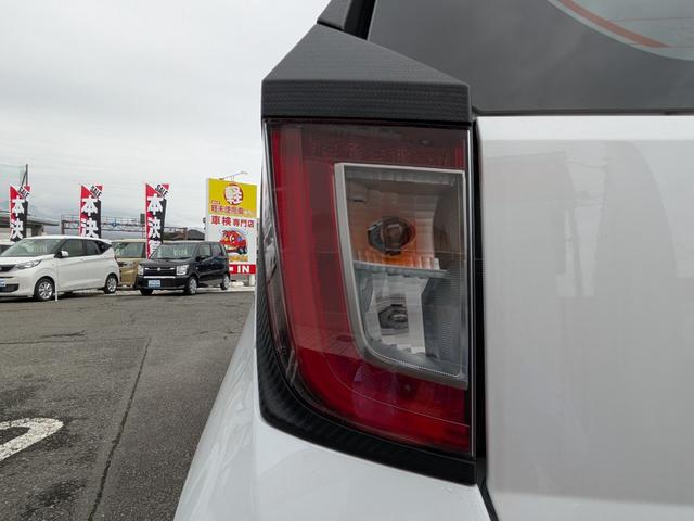 ミライース Ｌ　ＳＡＩＩＩ　バックカメラ　クリアランスソナー　衝突被害軽減システム　オートマチックハイビーム　オートライト　キーレスエントリー　アイドリングストップ　ＣＶＴ　盗難防止システム　ＡＢＳ　ＥＳＣ　衝突安全ボディ（22枚目）