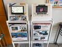 スマートフォンと連携して、スマホのアプリを車のディスプレイで使えるようにするカーオーディオ展示中。もちろん従来のカーナビもご用意しております!