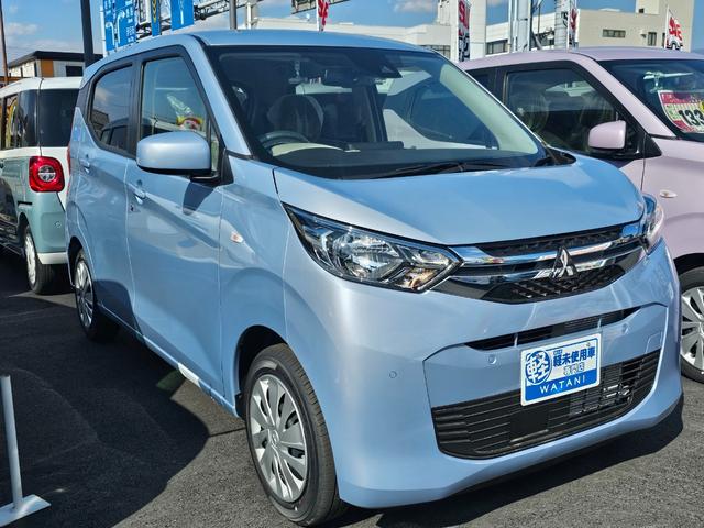 ｅＫワゴン Ｍ　バックカメラ　クリアランスソナー　レーンアシスト　衝突被害軽減システム　キーレスエントリー　アイドリングストップ　電動格納ミラー　シートヒーター　ベンチシート　ＣＶＴ　盗難防止システム　ＡＢＳ　ＥＳＣ（12枚目）