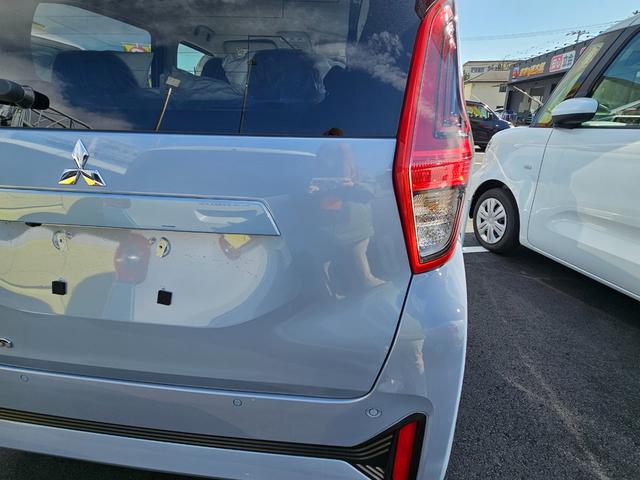 ｅＫワゴン Ｍ　バックカメラ　クリアランスソナー　レーンアシスト　衝突被害軽減システム　キーレスエントリー　アイドリングストップ　電動格納ミラー　シートヒーター　ベンチシート　ＣＶＴ　盗難防止システム　ＡＢＳ　ＥＳＣ（15枚目）