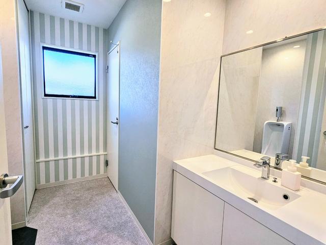 ｅＫワゴン Ｍ　バックカメラ　クリアランスソナー　レーンアシスト　衝突被害軽減システム　キーレスエントリー　アイドリングストップ　電動格納ミラー　シートヒーター　ベンチシート　ＣＶＴ　盗難防止システム　ＡＢＳ　ＥＳＣ（64枚目）