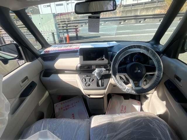 ｅＫスペース Ｍ　両側スライドドア　クリアランスソナー　レーンアシスト　衝突被害軽減システム　ＬＥＤヘッドランプ　キーレスエントリー　アイドリングストップ　電動格納ミラー　シートヒーター　ベンチシート　ＣＶＴ（2枚目）