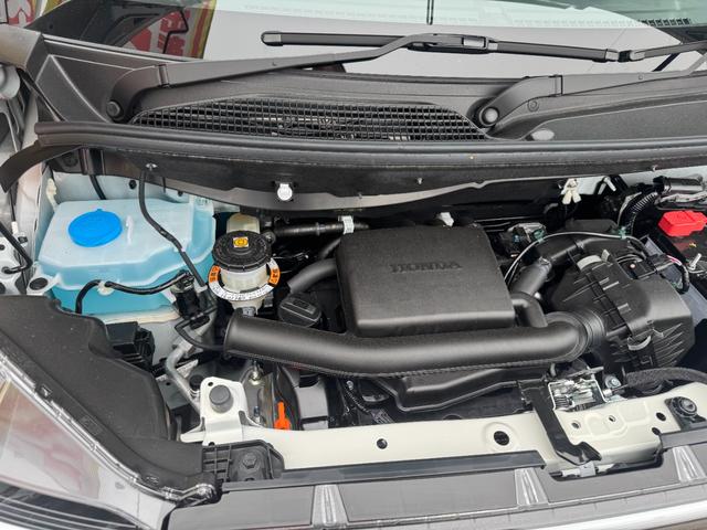 Ｎ－ＢＯＸカスタム ベースグレード　両側スライド・片側電動　クリアランスソナー　オートクルーズコントロール　レーンアシスト　衝突被害軽減システム　オートライト　ＬＥＤヘッドランプ　スマートキー　アイドリングストップ　電動格納ミラー（22枚目）