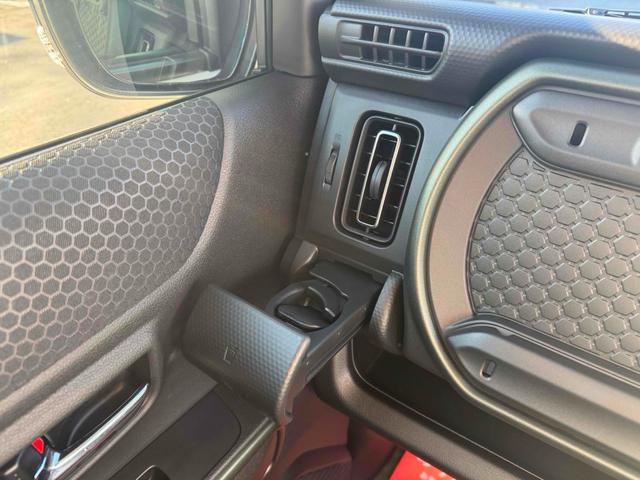 ハスラー タフワイルドターボ　クリアランスソナー　オートクルーズコントロール　レーンアシスト　衝突被害軽減システム　オートライト　スマートキー　アイドリングストップ　電動格納ミラー　シートヒーター　ＣＶＴ　ＥＳＣ　車線逸脱（52枚目）