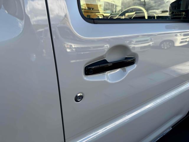 ハスラー タフワイルドターボ　クリアランスソナー　オートクルーズコントロール　レーンアシスト　衝突被害軽減システム　オートライト　スマートキー　アイドリングストップ　電動格納ミラー　シートヒーター　ＣＶＴ　ＥＳＣ　車線逸脱（61枚目）