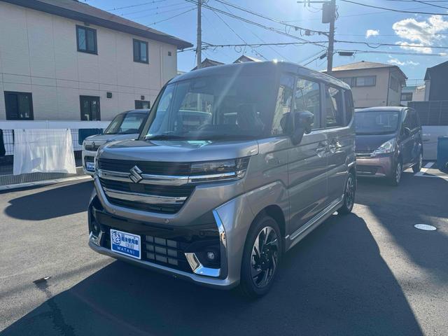 スペーシアカスタム 　両側電動スライドドア　オートクルーズコントロール　オートライト　スマートキー　アイドリングストップ　電動格納ミラー　シートヒーター　ＣＶＴ　アルミホイール　エアコン　パワーステアリング（12枚目）