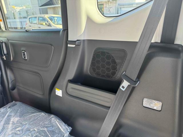 スペーシアカスタム 　両側電動スライドドア　オートクルーズコントロール　オートライト　スマートキー　アイドリングストップ　電動格納ミラー　シートヒーター　ＣＶＴ　アルミホイール　エアコン　パワーステアリング（36枚目）