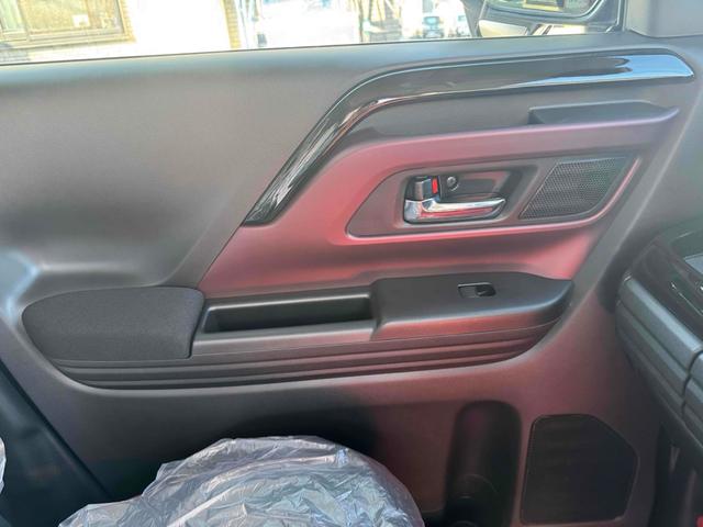 スペーシアカスタム 　両側電動スライドドア　オートクルーズコントロール　オートライト　スマートキー　アイドリングストップ　電動格納ミラー　シートヒーター　ＣＶＴ　アルミホイール　エアコン　パワーステアリング（49枚目）