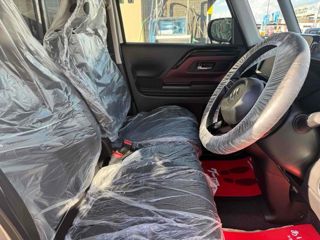 スペーシアカスタム 　両側電動スライドドア　オートクルーズコントロール　オートライト　スマートキー　アイドリングストップ　電動格納ミラー　シートヒーター　ＣＶＴ　アルミホイール　エアコン　パワーステアリング（56枚目）