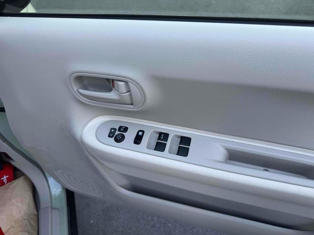 アルトラパン 　クリアランスソナー　レーンアシスト　衝突被害軽減システム　オートライト　スマートキー　アイドリングストップ　電動格納ミラー　シートヒーター　ベンチシート　ＣＶＴ　ＥＳＣ　エアコン　パワーウィンドウ（10枚目）