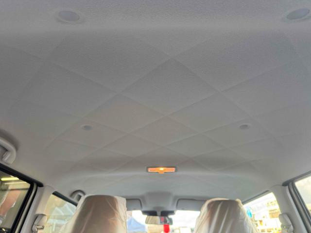 アルトラパン 　クリアランスソナー　レーンアシスト　衝突被害軽減システム　オートライト　スマートキー　アイドリングストップ　電動格納ミラー　シートヒーター　ベンチシート　ＣＶＴ　ＥＳＣ　エアコン　パワーウィンドウ（29枚目）