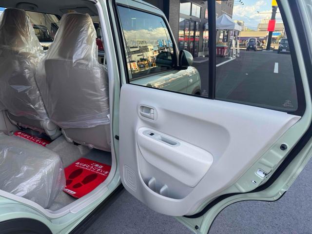 アルトラパン 　クリアランスソナー　レーンアシスト　衝突被害軽減システム　オートライト　スマートキー　アイドリングストップ　電動格納ミラー　シートヒーター　ベンチシート　ＣＶＴ　ＥＳＣ　エアコン　パワーウィンドウ（36枚目）