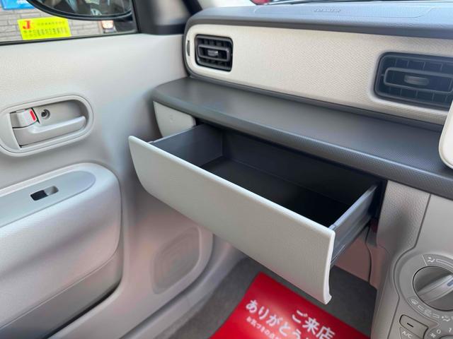 アルトラパン 　クリアランスソナー　レーンアシスト　衝突被害軽減システム　オートライト　スマートキー　アイドリングストップ　電動格納ミラー　シートヒーター　ベンチシート　ＣＶＴ　ＥＳＣ　エアコン　パワーウィンドウ（41枚目）