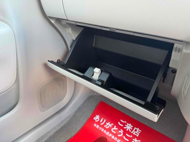 アルトラパン 　クリアランスソナー　レーンアシスト　衝突被害軽減システム　オートライト　スマートキー　アイドリングストップ　電動格納ミラー　シートヒーター　ベンチシート　ＣＶＴ　ＥＳＣ　エアコン　パワーウィンドウ（45枚目）