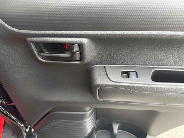 ハスラー クリアランスソナー オートクルーズコントロール レーンアシスト 衝突被害軽減システム オートライト スマートキー アイドリングストップ 電動格納ミラー CVT ESC エアコン パワーステアリング(45枚目)