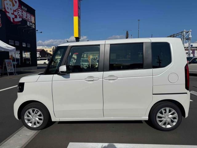 Ｎ－ＢＯＸ ベースグレード　片側電動スライドドア　オートライト　ヘッドライトウォッシャー　スマートキー　アイドリングストップ　電動格納ミラー　シートヒーター　ベンチシート　ＣＶＴ　ＥＳＣ　エアコン　パワーステアリング（10枚目）