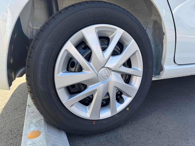 Ｎ－ＢＯＸ ベースグレード　片側電動スライドドア　オートライト　ヘッドライトウォッシャー　スマートキー　アイドリングストップ　電動格納ミラー　シートヒーター　ベンチシート　ＣＶＴ　ＥＳＣ　エアコン　パワーステアリング（22枚目）