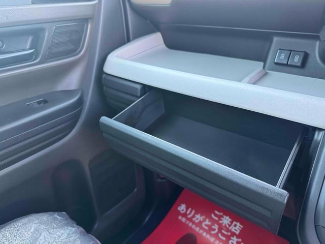 スペーシア ハイブリッドＸ　両側電動スライドドア　クリアランスソナー　オートライト　スマートキー　アイドリングストップ　電動格納ミラー　シートヒーター　ベンチシート　ＣＶＴ　盗難防止システム　ＡＢＳ　オットマン　エアコン（34枚目）