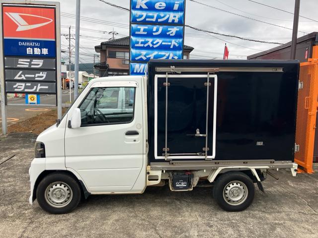 ミニキャブトラック 　４ＷＤ　パネルバン　オートマ　エアコン　パワーステアリング　軽トラック　キッチンカー（4枚目）
