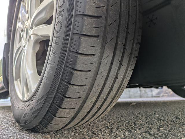 フリード Ｇ　ジャストセレクション　７人乗り／左側パワスラ／純正ナビ／キーレス／バックカメラ／ＥＴＣ／ステアリングリモコン／ＨＩＤライト／オートライト／本革巻きステアリング／タイミングチェーン／禁煙車／取説／保証書／スペアキー（58枚目）