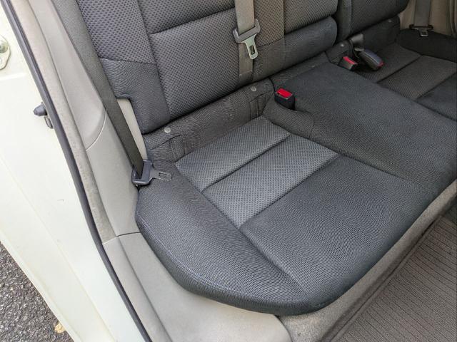 インサイト Ｌ　車検令和９年７月／タイヤ４本新品交換／キーレス／純正ＨＤＤナビ／ＨＩＤライト／バックカメラ／ＥＴＣ／本革巻きステアリング／ステアリモコン／タイミングチェーン／禁煙車／取説／スペアキー／保証書／記録簿／（36枚目）