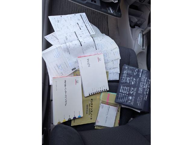 インサイト Ｌ　車検令和９年７月／タイヤ４本新品交換／キーレス／純正ＨＤＤナビ／ＨＩＤライト／バックカメラ／ＥＴＣ／本革巻きステアリング／ステアリモコン／タイミングチェーン／禁煙車／取説／スペアキー／保証書／記録簿／（45枚目）