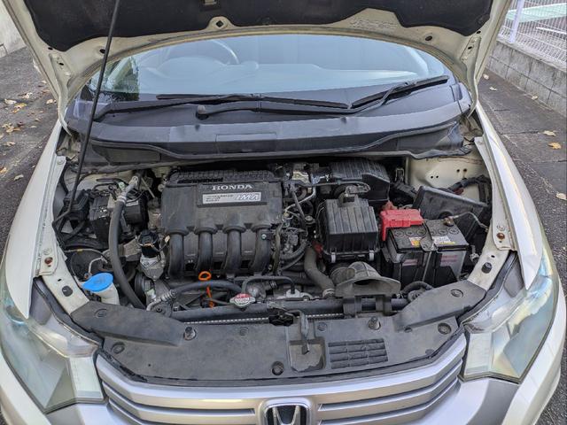 インサイト Ｌ　車検令和９年７月／タイヤ４本新品交換／キーレス／純正ＨＤＤナビ／ＨＩＤライト／バックカメラ／ＥＴＣ／本革巻きステアリング／ステアリモコン／タイミングチェーン／禁煙車／取説／スペアキー／保証書／記録簿／（51枚目）