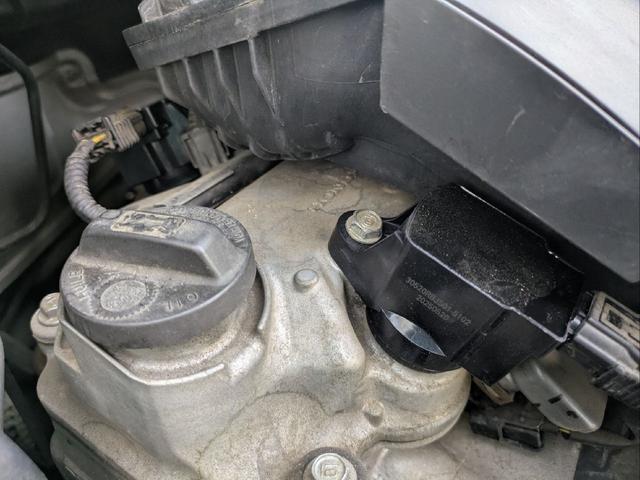 インサイト Ｌ　車検令和９年７月／タイヤ４本新品交換／キーレス／純正ＨＤＤナビ／ＨＩＤライト／バックカメラ／ＥＴＣ／本革巻きステアリング／ステアリモコン／タイミングチェーン／禁煙車／取説／スペアキー／保証書／記録簿／（53枚目）