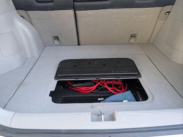 インサイト Ｌ　車検令和９年７月／タイヤ４本新品交換／キーレス／純正ＨＤＤナビ／ＨＩＤライト／バックカメラ／ＥＴＣ／本革巻きステアリング／ステアリモコン／タイミングチェーン／禁煙車／取説／スペアキー／保証書／記録簿／（59枚目）