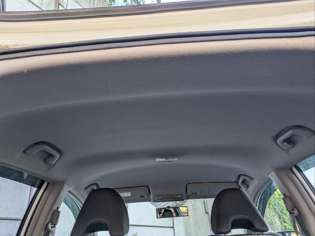 インサイト Ｌ　車検令和９年７月／タイヤ４本新品交換／キーレス／純正ＨＤＤナビ／ＨＩＤライト／バックカメラ／ＥＴＣ／本革巻きステアリング／ステアリモコン／タイミングチェーン／禁煙車／取説／スペアキー／保証書／記録簿／（61枚目）