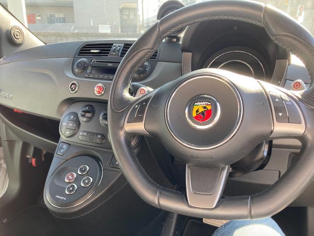 アバルト５９５ コンペティツィオーネ　ディーラー　右ハンドル　禁煙車　キーレス　アルミホイール（16枚目）