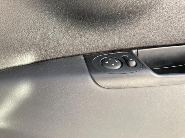 アバルト５９５ コンペティツィオーネ　ディーラー　右ハンドル　禁煙車　キーレス　アルミホイール（29枚目）