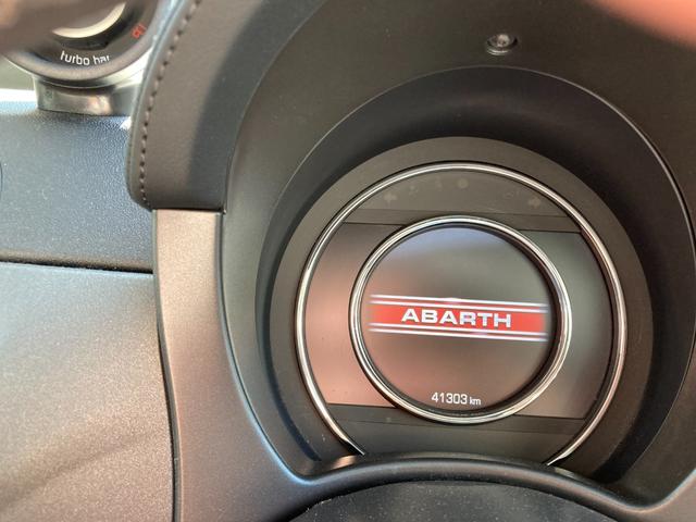 アバルト５９５ コンペティツィオーネ　ディーラー　右ハンドル　禁煙車　キーレス　アルミホイール（41枚目）