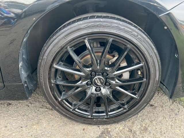 プリウス Ｓ　後期モデル／純正ブラック２０２／社外１ｉｎｃｈアルミホイール／純正ナビゲーションシステム／バックカメラ／地デジフルセグ／Ｂｌｕｅｔｏｏｔｈ／スマートキー＆プッシュスタート／ビルトインＥＴＣ／修復歴無（19枚目）