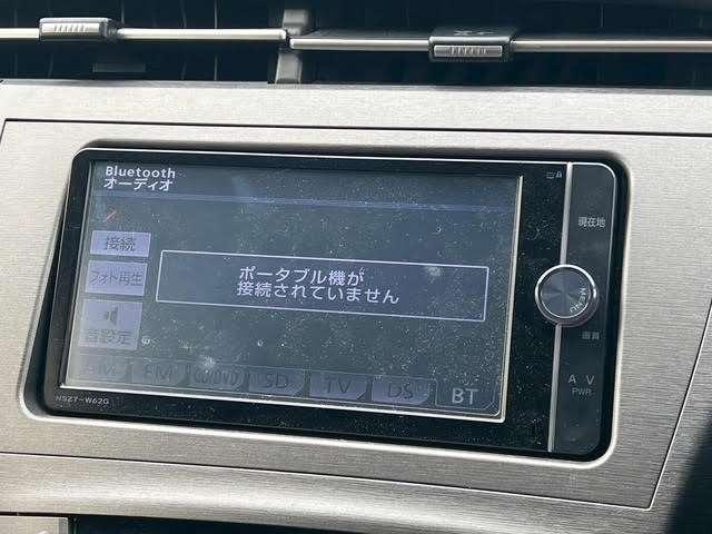 プリウス Ｓ　後期モデル／純正ブラック２０２／社外１ｉｎｃｈアルミホイール／純正ナビゲーションシステム／バックカメラ／地デジフルセグ／Ｂｌｕｅｔｏｏｔｈ／スマートキー＆プッシュスタート／ビルトインＥＴＣ／修復歴無（32枚目）