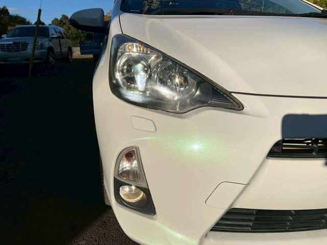 アクア G 8万K台/パールホワイト/純正ナビゲーション/地デジTV/Bluetooth/キーレスエントリー/シートヒーター/ETC/HIDライト/電動格納ミラー/修復歴無/純正フロアマット/純正サイドバイザー(16枚目)